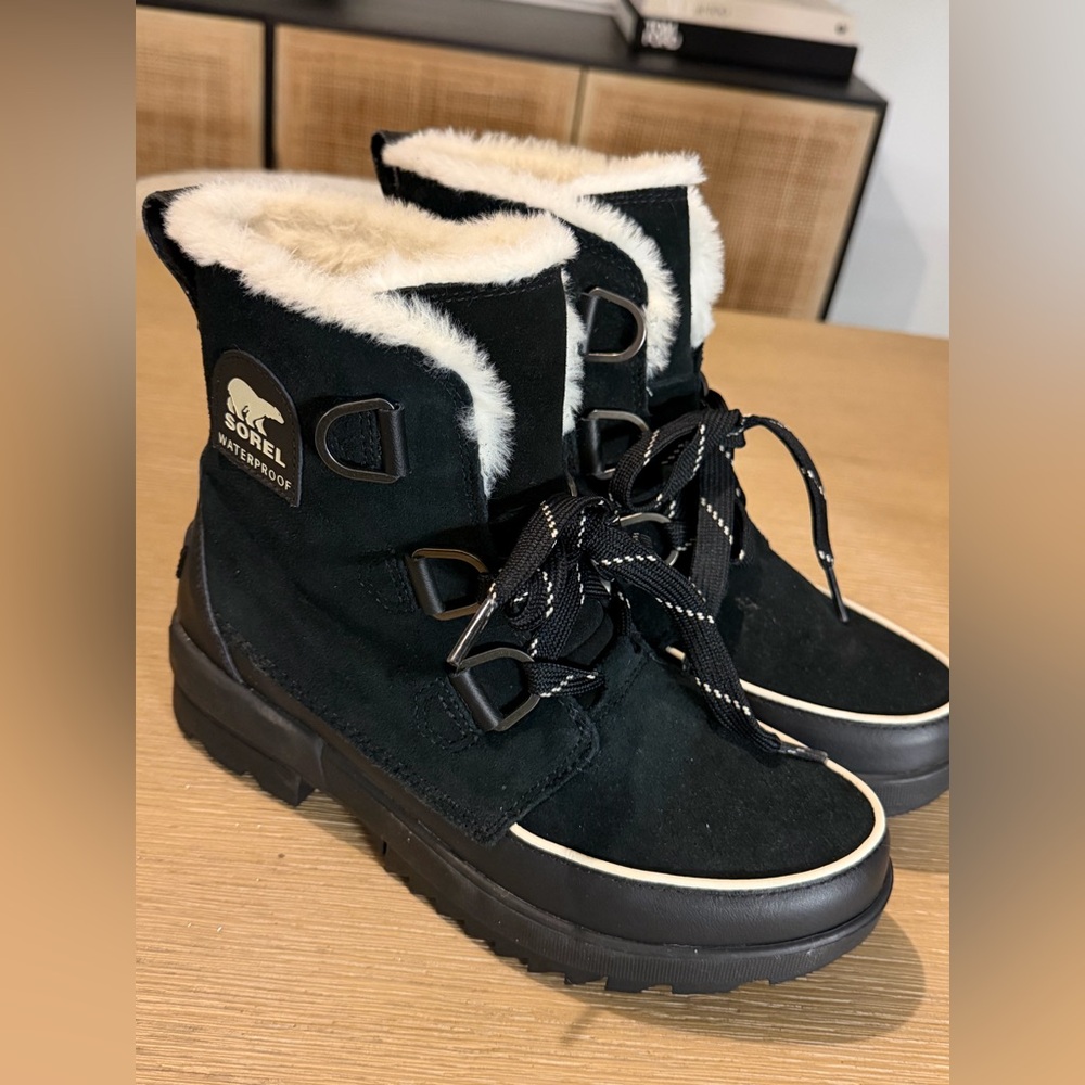 Sorel Women’s Tivoli Booties